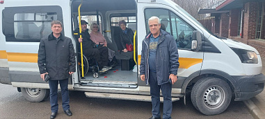 В Ростовской области в рамках декады инвалидов прошел патриотический автопробег