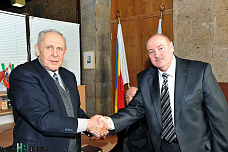 Приставы помогут