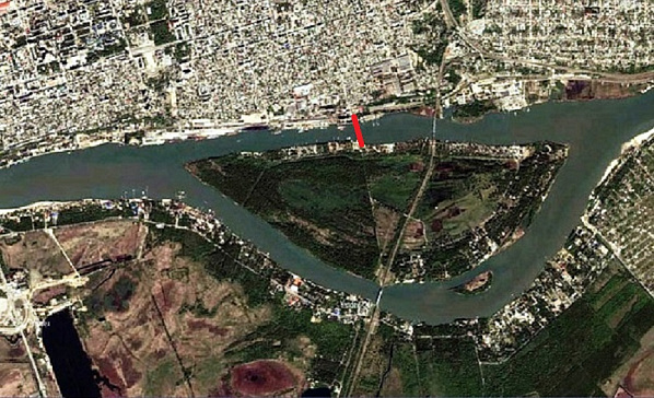 Мост на Зеленый остров в Ростове - показан красным. Источник фото: аэрофотосъемка.