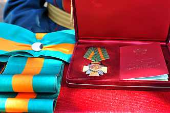  09.06 Отдельной инженерно-саперной бригаде ЮВО вручили орден Суворова