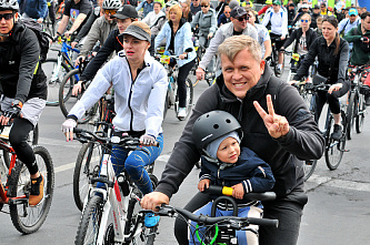 Вчера в Ростове прошел традиционный велосипедный пробег