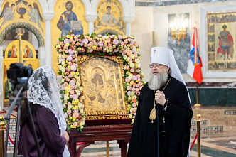 Крестный ход с Донской иконой Божией Матери начали в Волгоградской митрополии