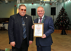 С Днем российской прессы, дамы и господа!