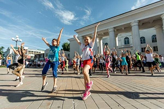 В парке Шахт начали учить буги-вуги
