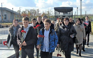 На Самбекских высотах увековечили ратную славу донских городов и сел