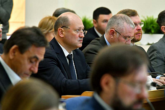 Городская дума Ростова приняла досрочную отставку градоначальника Алексея Логвиненко