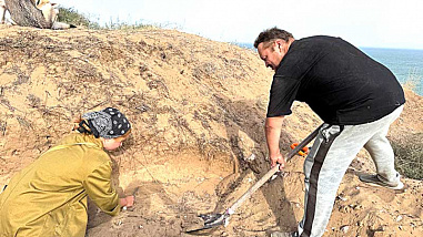 Астраханские и белорусские археологи начали раскопки в Цимлянском районе