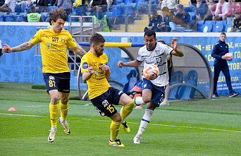 ФК «Ростов» в предпоследнем туре чемпионата дома обыграл «Балтику»