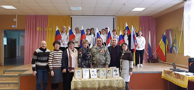 Каменские поисковики встретились со школьниками из Красносулинского района