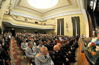 В Ростове сотрудники органов внутренних дел на транспорте отпраздновали профессиональный праздник