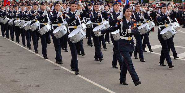 К участию в параде Победы уже готовятся и барабанщицы 