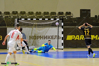 Футболисты МФК «Ростов» дома сыграли вничью с лидером подгруппы