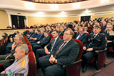 С праздником, товарищи полицейские!