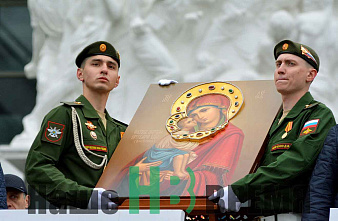 9.05 Военный парад На Театральной площади Ростова-на-Дону