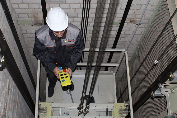 В Ростовской области в этом году заменят 150 лифтов