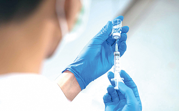 Массовую вакцинацию против COVID-19 отменяют