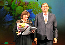 Руководство Ростовской области поздравило учителей с профессиональным праздником