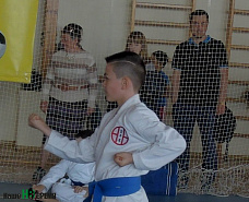 На татами – «перначата»...