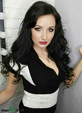 Девушка с обложки