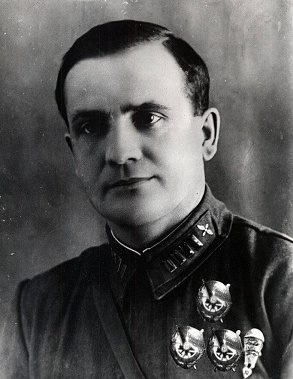 В Ростовской и Смоленской областях отметили 120-летие легендарного комиссара Емельяна Алексеевича Лисичкина