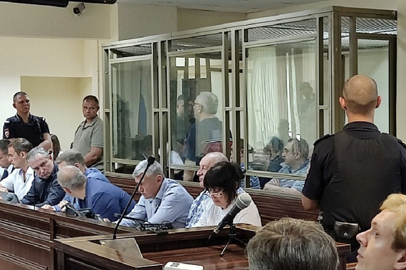 Во время судебного заседания по делу Аксайской ОПГ. Источник фото: Виталий Колбасин / АиФ-Ростов.