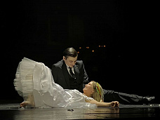 Ради любви нужно жить или умереть?