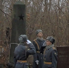 В Ростове почтили память погибших 80 лет назад военкоматовцев