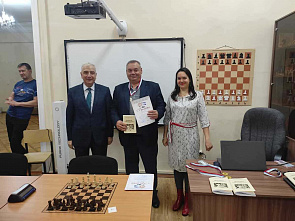 Александр Аношкин из Аксая выиграл рапид среди донских педагогов