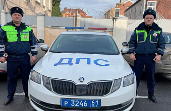 Донские инспекторы ГИБДД помогли детям, провалившимся под лед