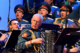 Росгвардейские виртуозы: полвека поют и пляшут