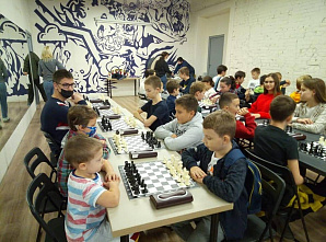 В Ростове в шахматы играли даже «ежи» и «бешеные слоны»