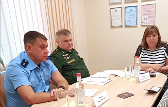 Военный прокурор ЮВО и прокурор Ростовской области провели совместный прием граждан