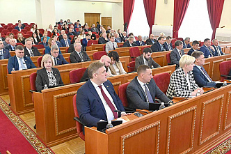 В Ростове прошло внеочередное заседания Законодательного собрания