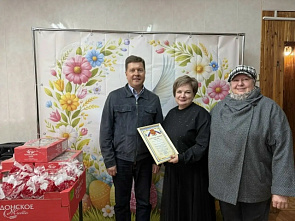   Передали пасхальные куличи для семей, где воспитываются дети с ОВЗ.