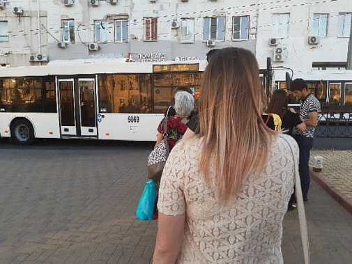 В Ростове на месяц подешевел проезд в автобусах. Но не для всех