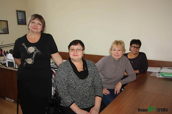 Лариса Кучерова, Алла Гуцалюк, Татьяна Халаимова, Вероника Мартенс. Как хорошо худо выглядеть.