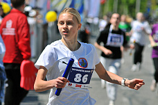 02 05 2025 По главной улице донской столицы прошла 100-я ростовская эстафета
