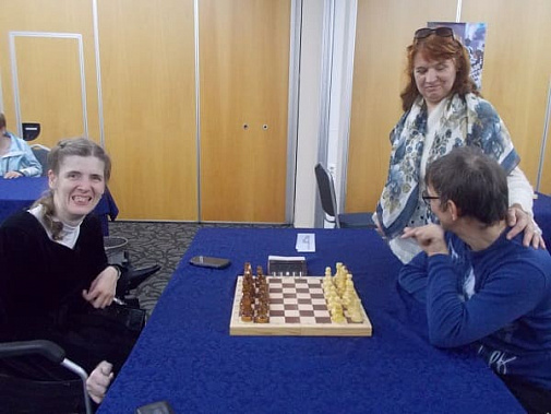 Шахматный "пробник" для инвалидов получился ярким