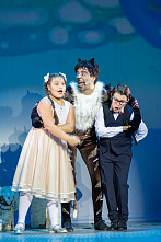 Около тысячи детей собрались на ежегодной Новогодней Губернаторской елке