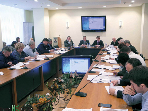 Юристы и общественники, представители бизнеса и чиновники сферы ЖКХ обсуждали: каким должен быть договор управления домом? Юристы и общественники, представители бизнеса и чиновники сферы ЖКХ обсуждали: каким должен быть договор управления домом?