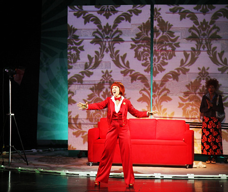  Артистка Ростовского-на-Дону академического молодёжного театра Валерия Искворина удостоена премии имени Федора Волкова