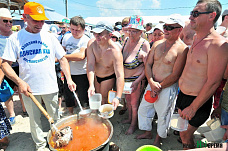 Лето, солнце, уха…