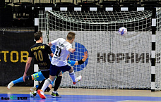 Мини-футбольный «Ростов» дома уступил «Заре» из Якутска