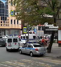 В центре Ростова ищут взрывчатку