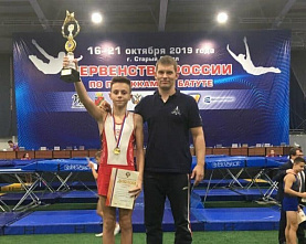 12-летний ростовчанин стал юным чемпионом России по прыжкам на батуте