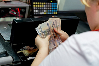 «Мир» позволит снять деньги в магазинах