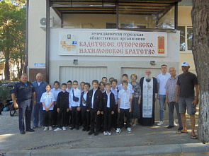 Выпускники советских суворовско-нахимовских училищ дали «Уроки мужества» кадетам наших дней