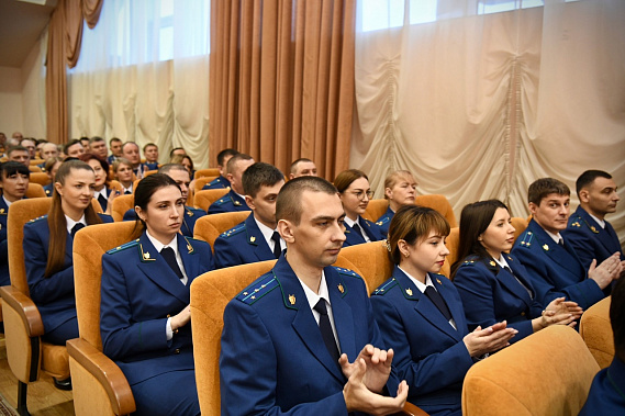 Глава ЛНР Леонид Пасечник наградил работников прокуратуры