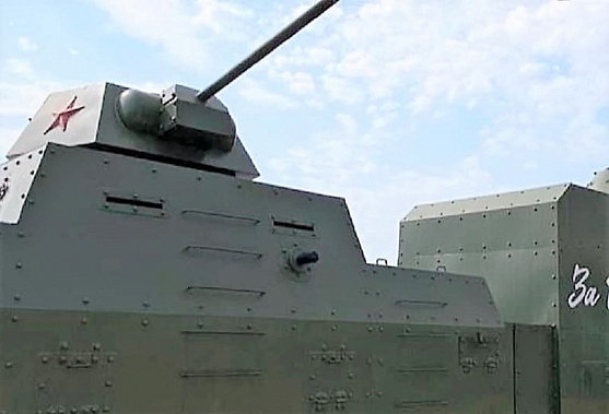 Бронепоезд с башней от танка Т-34