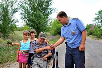 Служить закону и народу